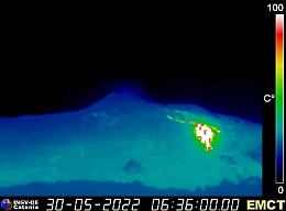 Etna, un'altra bocca effusiva si è aperta nella notte nella Valle del Bove a quota 2800