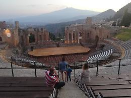 Il Teatro Antico di Taormina riapre le porte in notturna