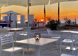 Incendio danneggia un locale a Sferracavallo: doveva ancora essere inaugurato