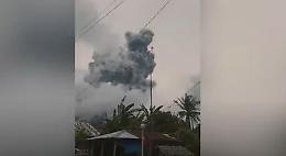 Eruzione del vulcano Bulusan evacuate alcune citt&agrave; delle Filippine