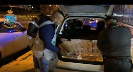 Contrabbando di sigarette su bus e auto a noleggio tra Palermo e Napoli: 11 arresti