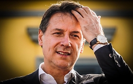 Nostra intervista a Giuseppe Conte: «Giù le mani dal Reddito di cittadinanza! E le primarie in Sicilia non ci fanno paura»
