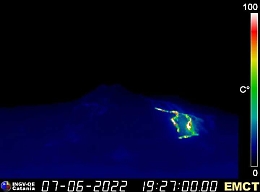 Etna, lava a quota 1.800 da una nuova frattura nella Valle del Bove