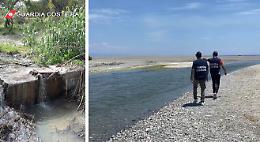Così il depuratore inquinava il fiume Alcantara e il mare della spiaggia di San Marco: 12 indagati a Calatabiano, anche l'ex sindaco