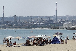 Dopo lo stop al depuratore la fermata degli impianti. Salute o lavoro, il dilemma di Priolo