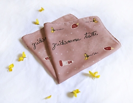 Un foulard per omaggiare Gesù Nazareno. Ecco, la novità della designer locale, Maria Mangiapane