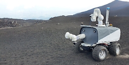 L'Etna come la Luna: sul vulcano i test del rover dell'Esa