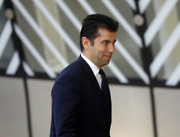 Bulgaria: Petkov ufficializza dimissioni, al via consultazioni