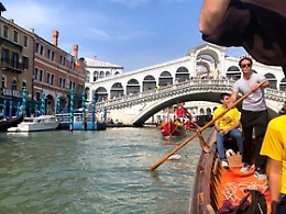 Il turismo in Italia riparte anche in rete: raddoppiano i siti del settore