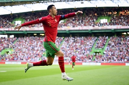 Ten Hag: "Cristiano Ronaldo non è in vendita"