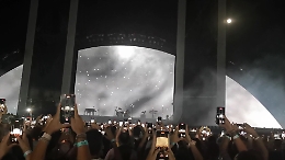 Fan in delirio al concerto di Ultimo a Catania: il video dallo stadio