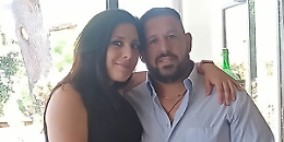 Debora e quei lividi in tutto il corpo, l'autopsia dirà se è stata picchiata a morte