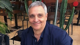 Infarto per De Giovanni, il "papà" del commissario Ricciardi