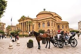 Carrozze vietate a Palermo con temperature oltre i 37°