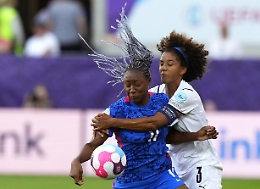 Euro donne: nervosismo Gama con le tv, l'azzurra poi si scusa