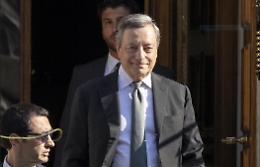 Crisi di governo, siamo allo "show down": Draghi tace ma in Parlamento ci sono "spiragli"