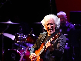 Addio a Vittorio De Scalzi, fondatore dei New Trolls