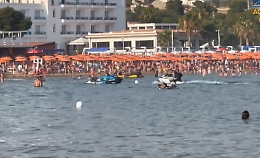 Mareamico: «Troppe moto d'acqua tra le teste dei bagnanti»