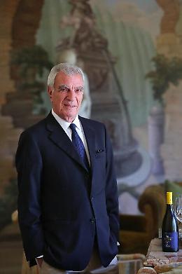 Da Jackie Onassis alle Olimpiadi di Roma  la vita da romanzo di Lucio Tasca D'Almerita, l'ultimo Gattopardo