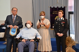 Lions 108Yb Sicilia, anno sociale si apre con la consegna di una borsa di studio al figlio del vice brigadiere Grasso