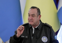 Guatemala: presidente Giammattei illeso in attacco armato