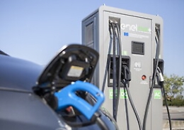 Crolla il mercato delle auto elettriche: e in Sicilia nessuna colonnina lungo le autostrade