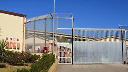 Criticità nel Centro rimpatri di Pian del Lago: chiesto l'intervento del garante