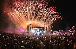 Selinunte, diecimila giovani sfidano la mafia ballando