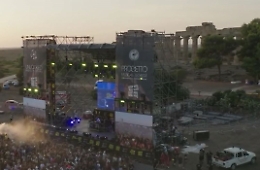 Castelvetrano (Tp): mafia, migliaia di giovani sfidano Messina Denaro ballando