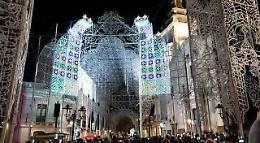 Aci Sant'Antonio, Roby Facchinetti e "Rinascerò" illuminano Il premio Carretto Siciliano