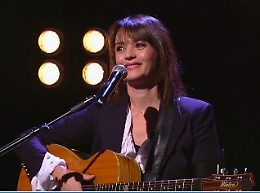 Carmen Consoli festeggia il compleanno stasera in concerto a Taormina