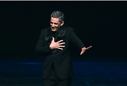 Fiorello torna a casa: sold out il suo travolgente show da stasera a Catania