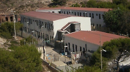 Lampedusa, svuotato quasi del tutto il centro di accoglienza