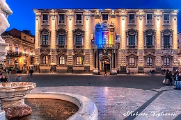 Palazzo degli Elefanti spegne le luci esterne per solidarietà con i commercianti