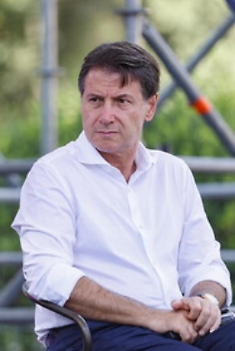 Conte in Sicilia: tutte le tappe del tour che inizia da Catania