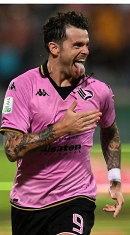 Palermo, così non va: vince il Frosinone, Segre si divora il pari