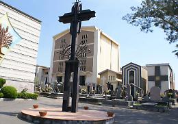 Cimitero di Catania: l'odissea delle salme da seppellire sta per concludersi