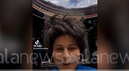 AstroSamantha stupisce tutti: «Che buone queste barrette a base di grilli e mirtilli»