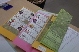 Strappa schede elettorali al seggio: denunciato a Licata