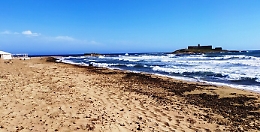 Parcheggi di un lido in area a verde: sequestri e denunce a Portopalo