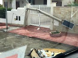 Violenta tromba d'aria nel Trapanese: alberi abbattuti e muri caduti giù