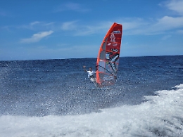 Windsurf: A Palermo in 400 si sfidano per il titolo mondiale