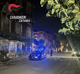 Controlli dei carabinieri a "San Berillo": locali, bar e circolazione stradale nel mirino