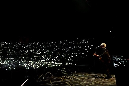 Niccolò Fabi dall'Arena alla Sicilia: «Venticinque anni di musica in uno show»