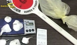 Droga, blitz contro uomini vicini ai clan catanesi Cintorino, Laudani e Cappello: marijuana e cocaina tra Naxos e Taormina