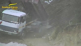 Messina, rifiuti speciali nell'area protetta: 25 indagati.