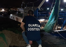 Pesce fresco e surgelato privo di tracciabilit&agrave; sequestrato nel Giarrese