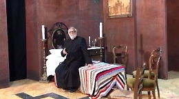 Gino Astorina apre la stagione al Musco di Catania con “Fiat Voluntas Dei”