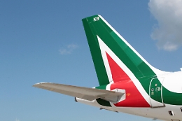 Alitalia: Cub, centinaia posti a rischio nella manutenzione