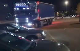 Belpasso, “gara di velocità” tra due camion alla fine di evento: due pedoni salvi per "miracolo"